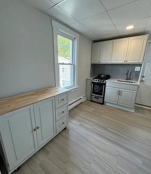 45 W 3rd St #2 — Photo 1