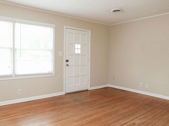 Front door entry, Lots of light