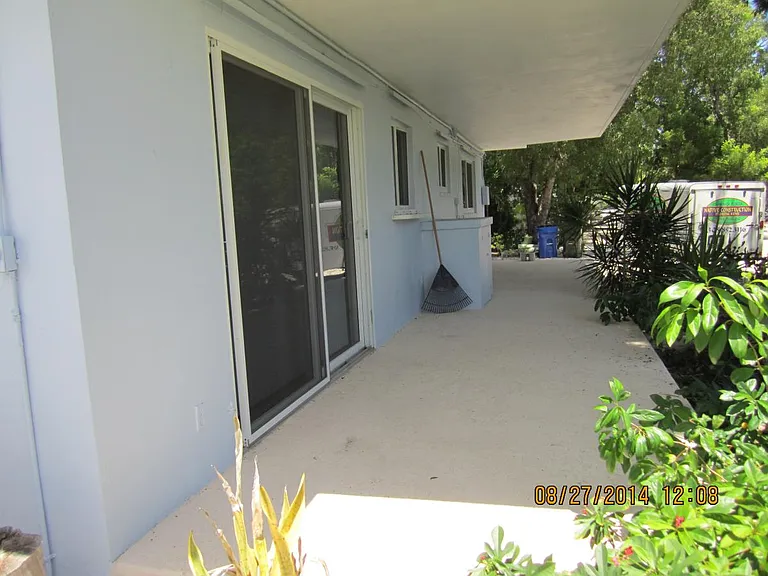 Wrenn St — Photo 8