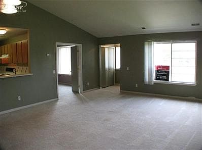 3rd image of 123 Countryside Ln #1