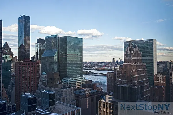 Rented by NextStopNY | media 38