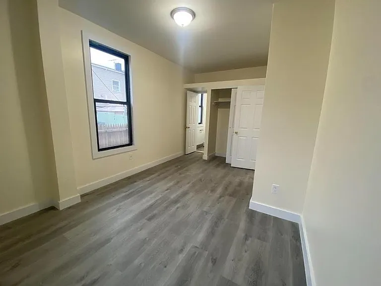 84 Irving St #1 — Photo 10