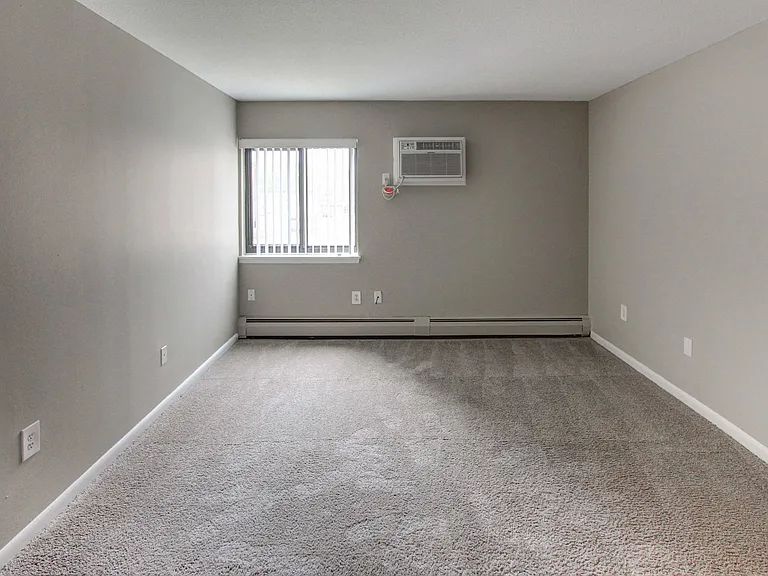 Stepny Place — Photo 8