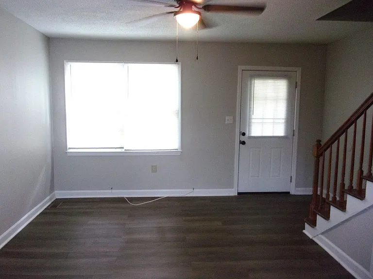 1052 Ebenezer Avenue Ext — Photo 7
