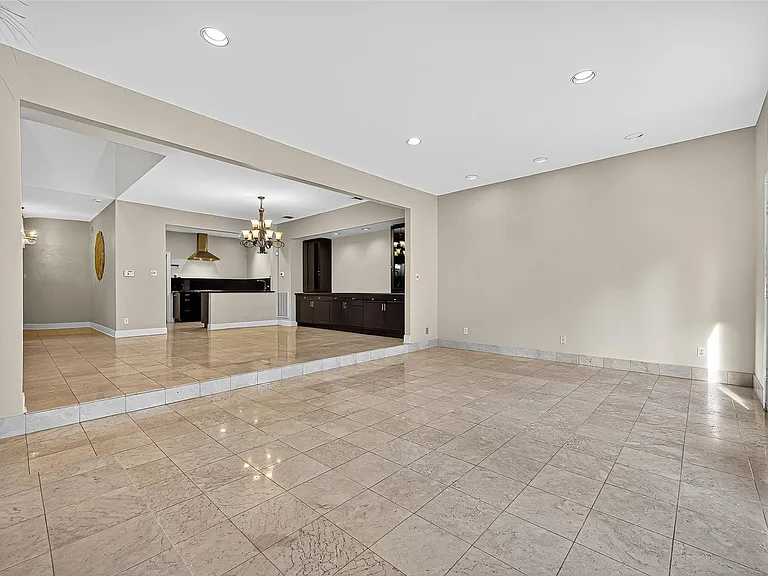 3027 Bissonnet St — Photo 13