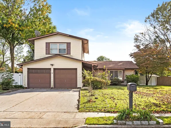 4 Berwick Ct, Eastampton, NJ 08060