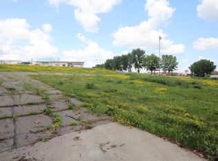 128 S Tower Rd, Fergus Falls, MN 56537