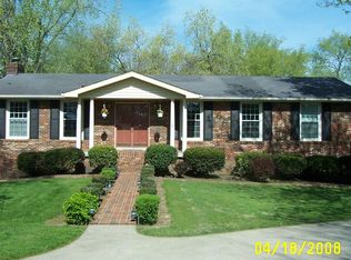 1081 Edgewater Cir, Gallatin, TN 37066