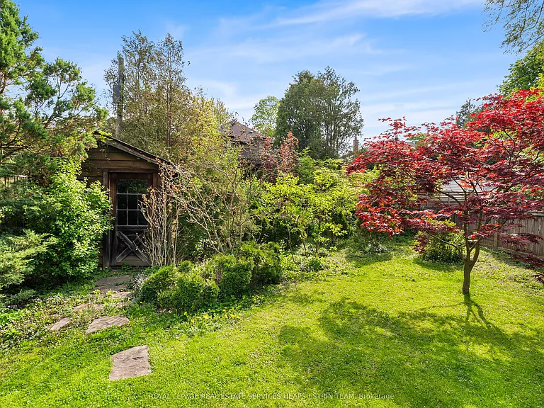 27 Southlea Ave — Photo 38