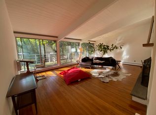 (Undisclosed Address), Guilford, CT 06437