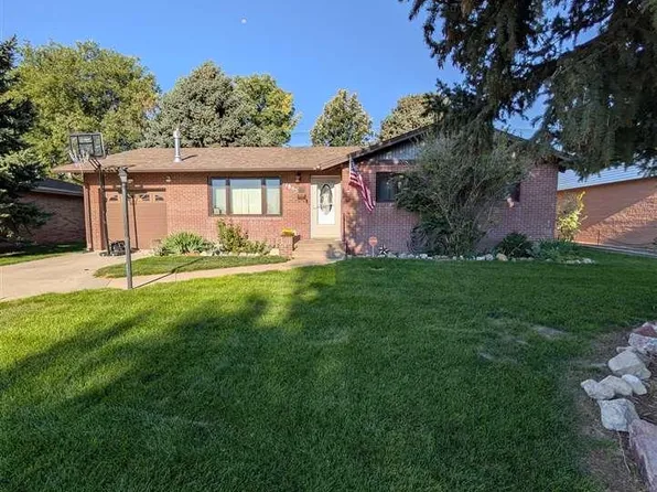 1805 20th St, Gering, NE 69341