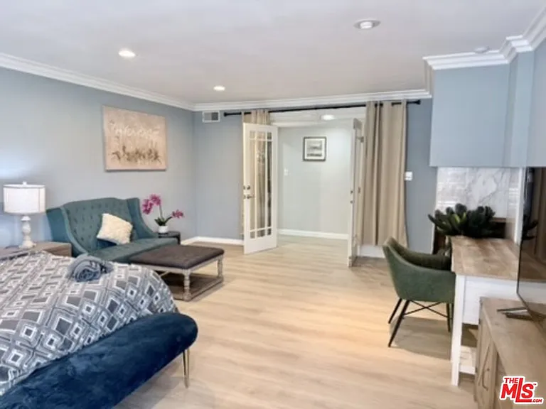 6605 S Sherbourne Dr — Photo 17