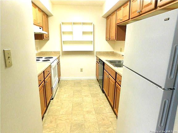 3rd image of 3882 Staffordshire Ln