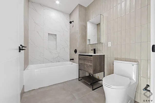 Rented by ERNY LLC | media 9