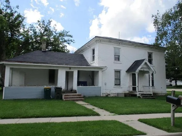 401 South College AVENUE, Fox Lake, WI 53933