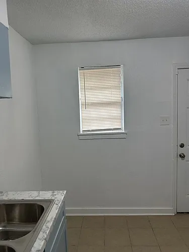 1344-1346 Hyde Pk Blvd Photo 1