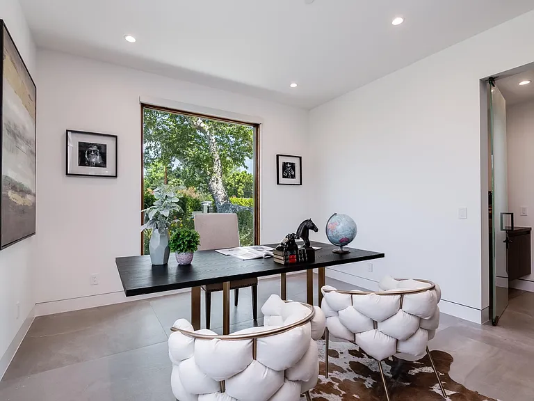 23262 Gonzales Dr — Photo 34