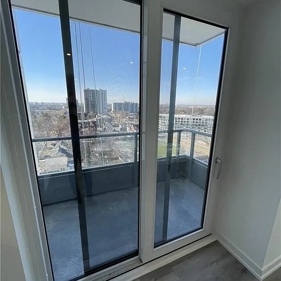 15 Wellington St S #26 — Photo 5