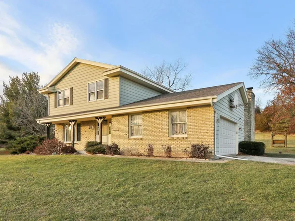 619 Denbigh GREEN, Wales, WI 53183