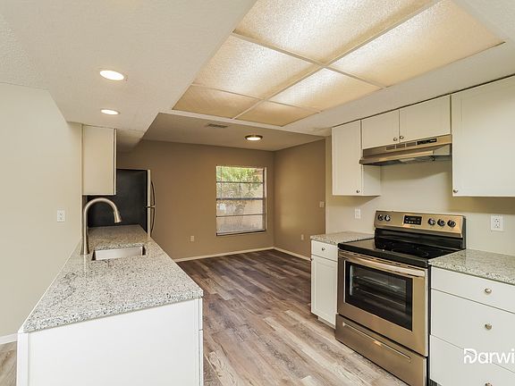 2nd image of 4265 Cavehill Rd