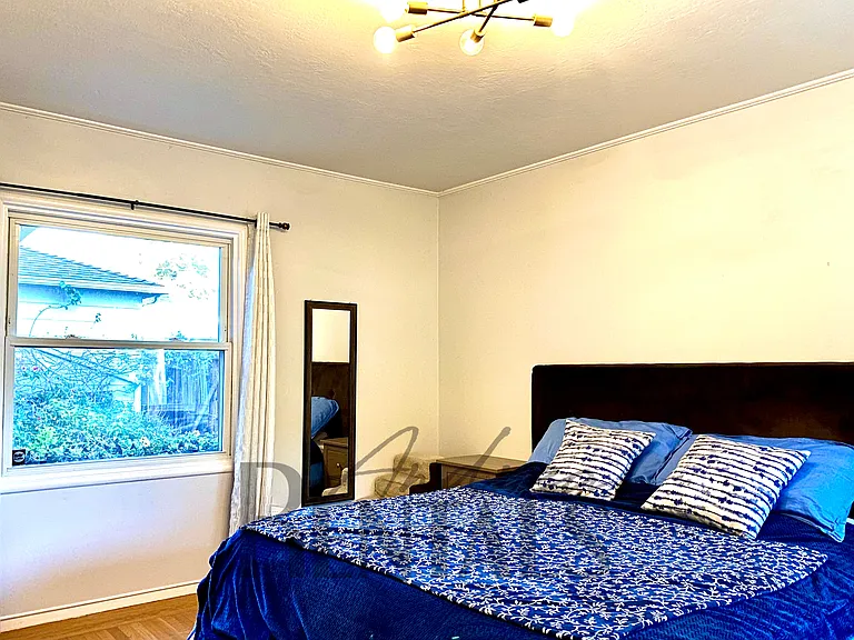 3239 Sylvan Ave — Photo 15