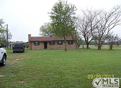 3rd image of 359 County Road 1116 W