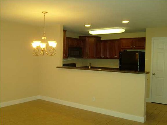 4th image of 1503 Applebrook Dr