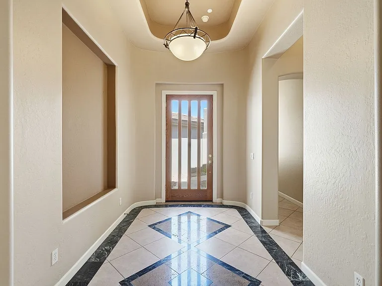 7369 E Del Acero Dr — Photo 12