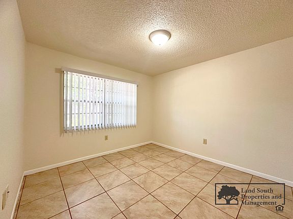 5th image of 724 Angelina Ln #A-d