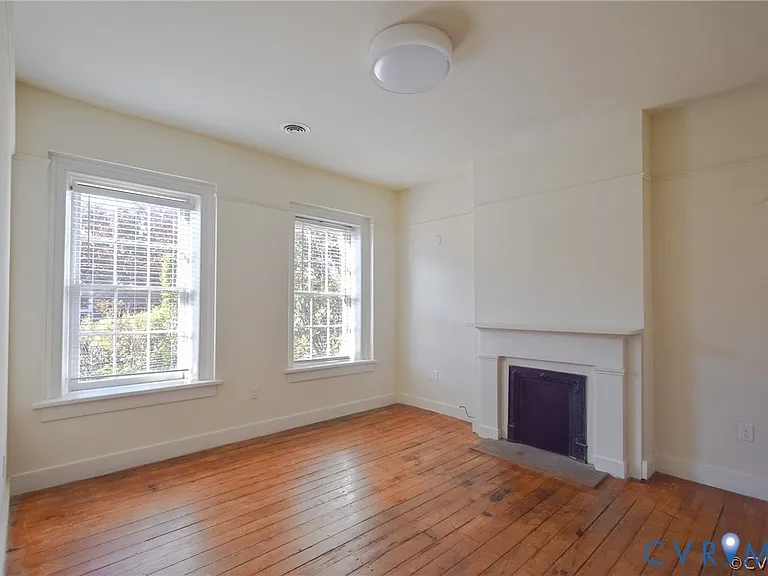 12 W Clay St #A — Photo 17