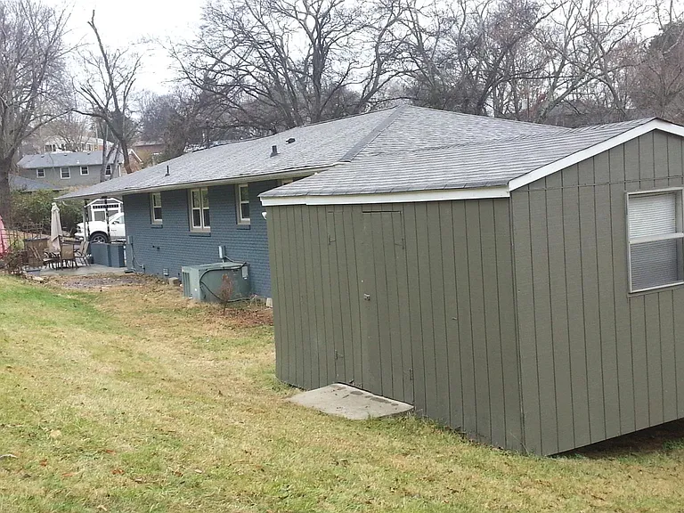 179 Briggs Ave — Photo 6