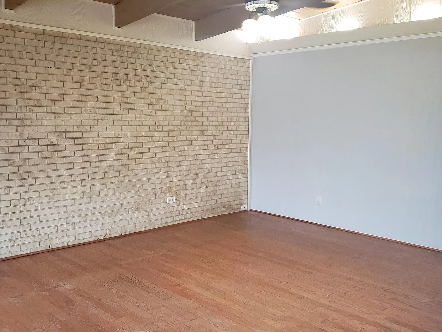 3 bed, 1585 sqft, $2,300 — Photo 4