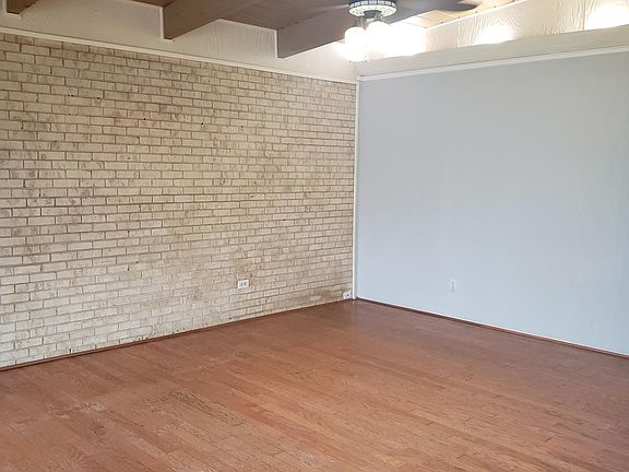 4th image of 1609 Mayflower Dr
