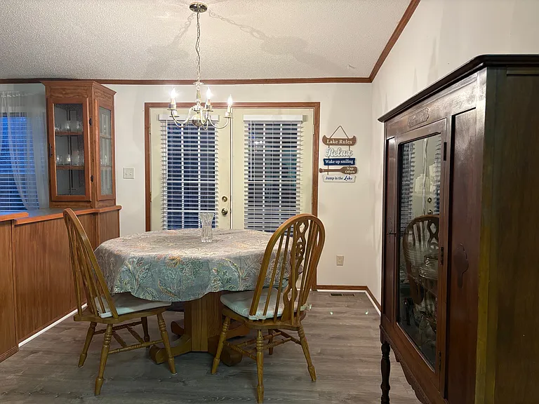 58 Forest Ct — Photo 20