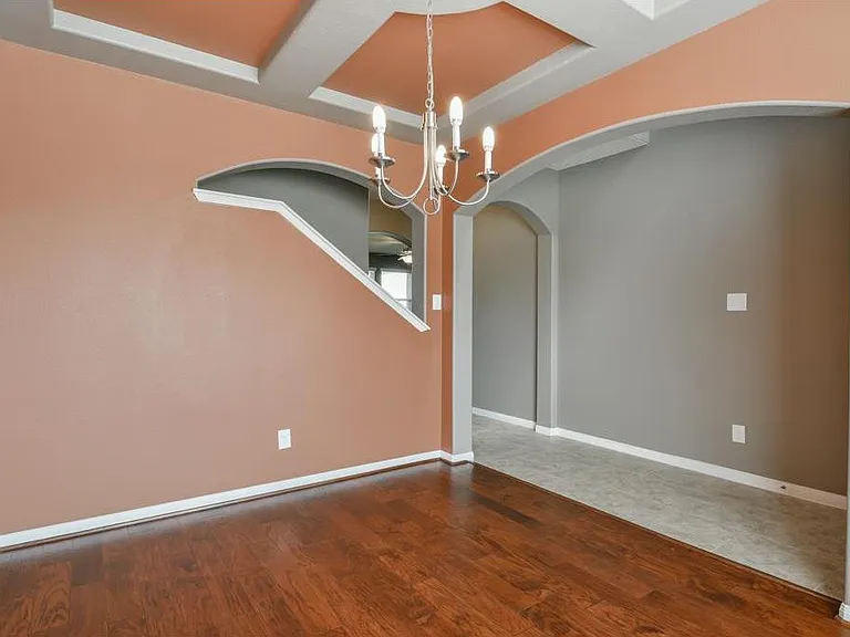 15414 Kaston Dr — Photo 3