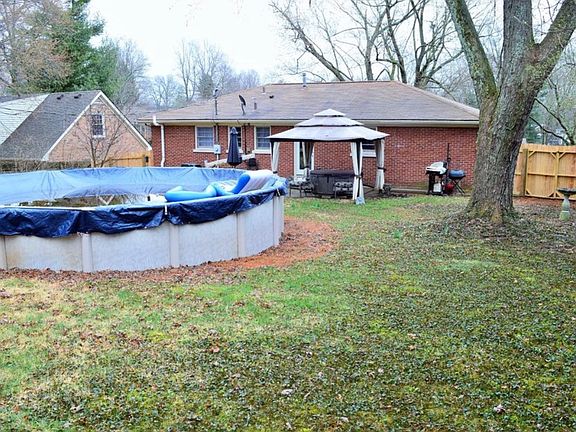 5th image of 3029 Stanford Dr