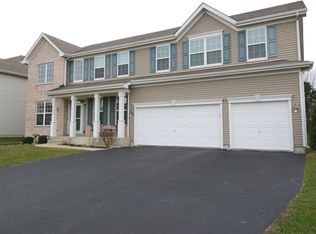 2009 Fountain Grass Ct, Bartlett, IL 60103