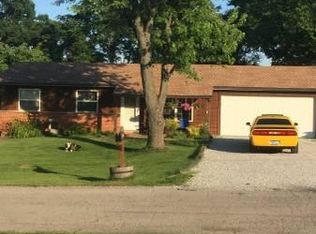3410 Henry Dr, Imperial, MO 63052