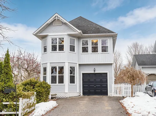 135 Allan St, Scugog, ON L9L 1E4