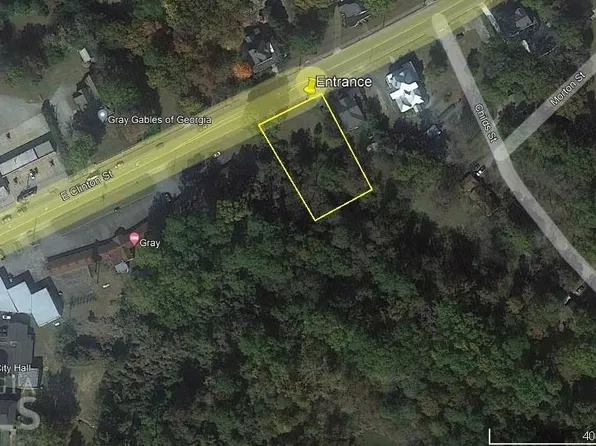 128 E Clinton St, Gray, GA 31032