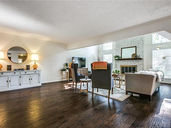 4th image of 418 Lakevista E
