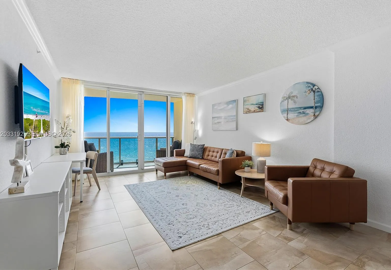 Wave Condo — Photo 4