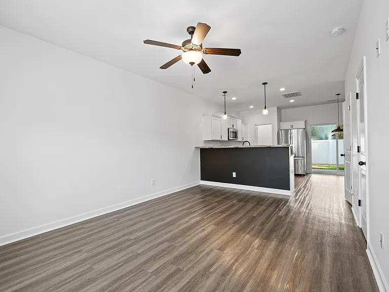 4 Catalina Cir #4 — Photo 6