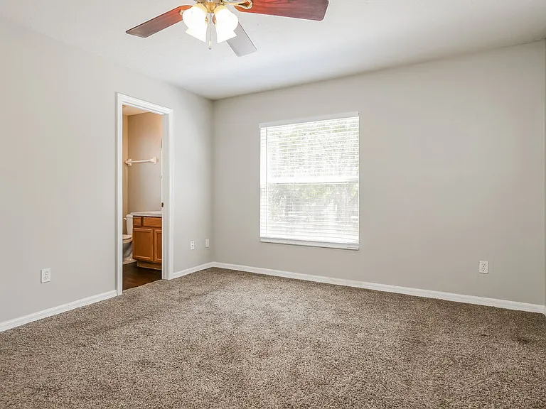 926 Willow Run St — Photo 11