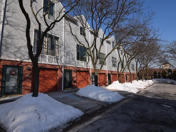 4515 W Westchester Sq #4515, West Milwaukee, WI 53214
