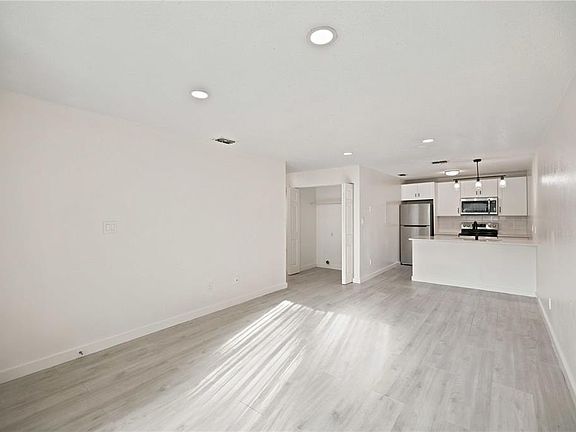 4th image of 5395 SE 30th Pl #All