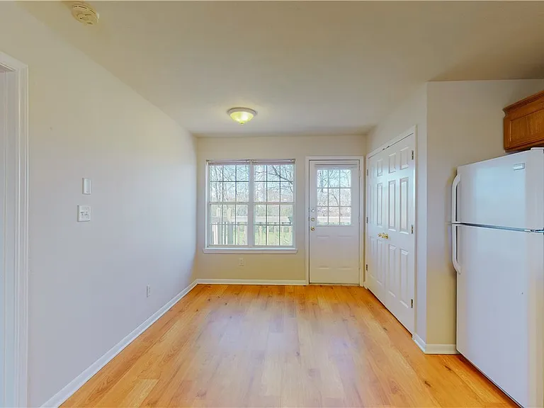 1511 Hollowhill Dr #C — Photo 10