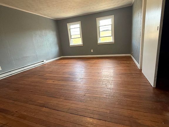 5th image of 3122 S Main St #2