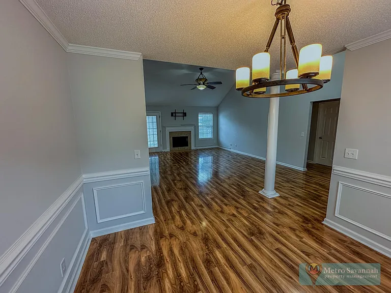 104 Kaylin Ct — Photo 3