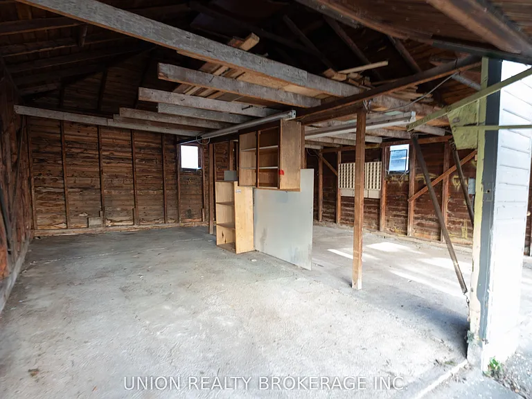 163 Wolverleigh Blvd #GARAGE — Photo 3